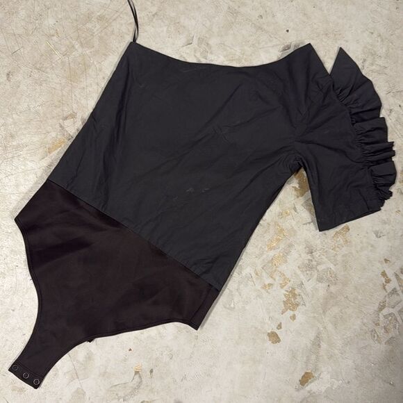 Black One Shoulder Body Suit - Flower Ruffle One Sleeve Pattern - Size - Picture 2 of 3